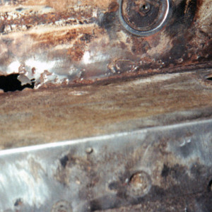 Durchgerostete Bodenbleche Durchgerostete Bodenbleche